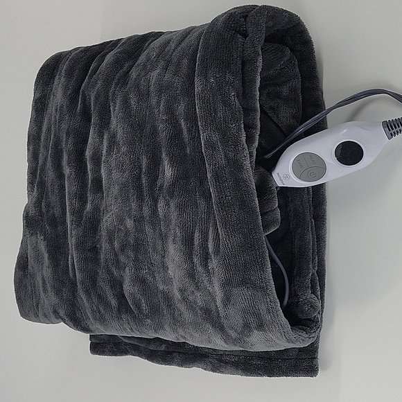 Gray Warming Throw Blanket NEW - Picture 11 of 13